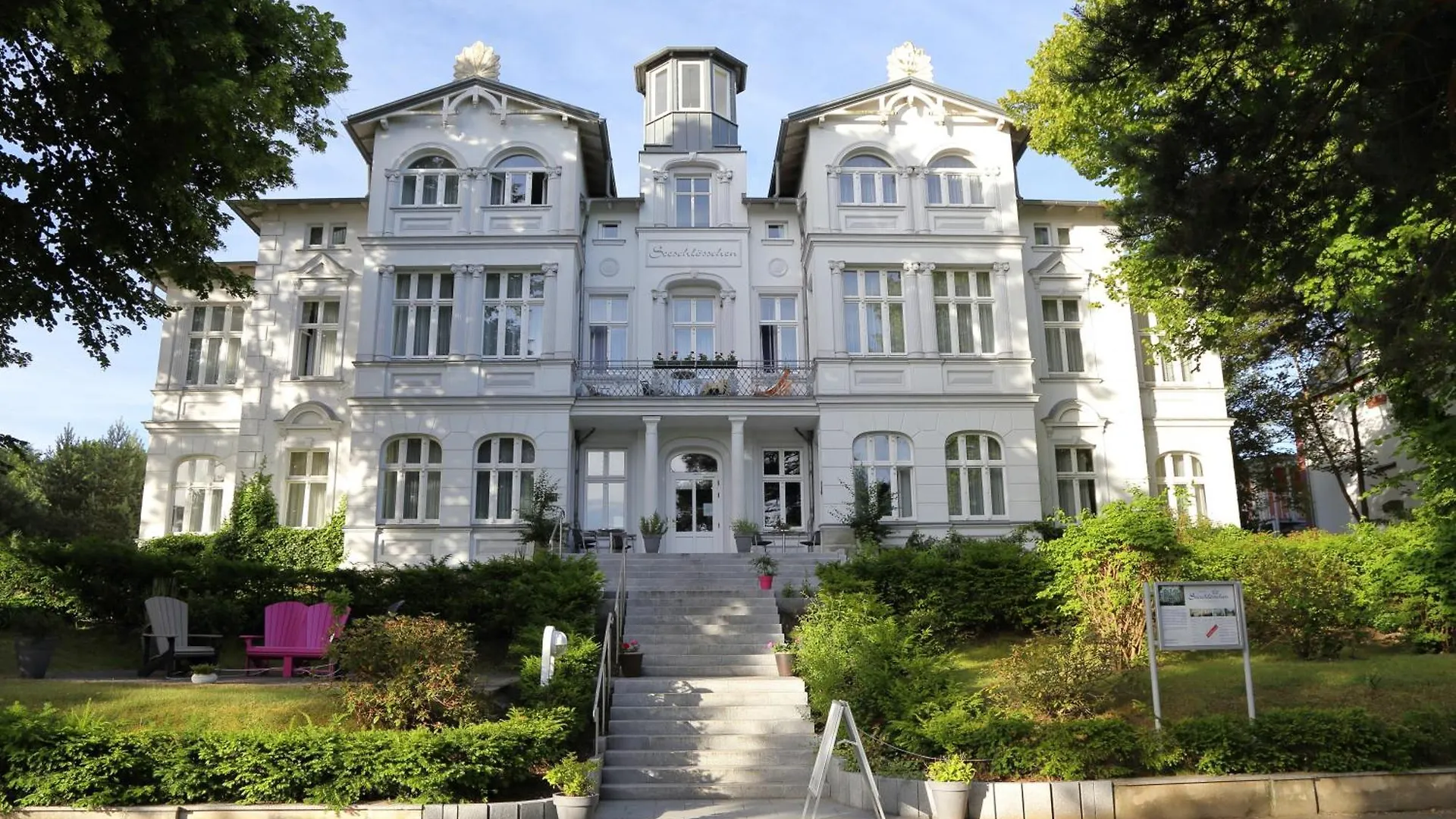 4 Strandhotels nahe Die Welt steht Kopf in Trassenheide