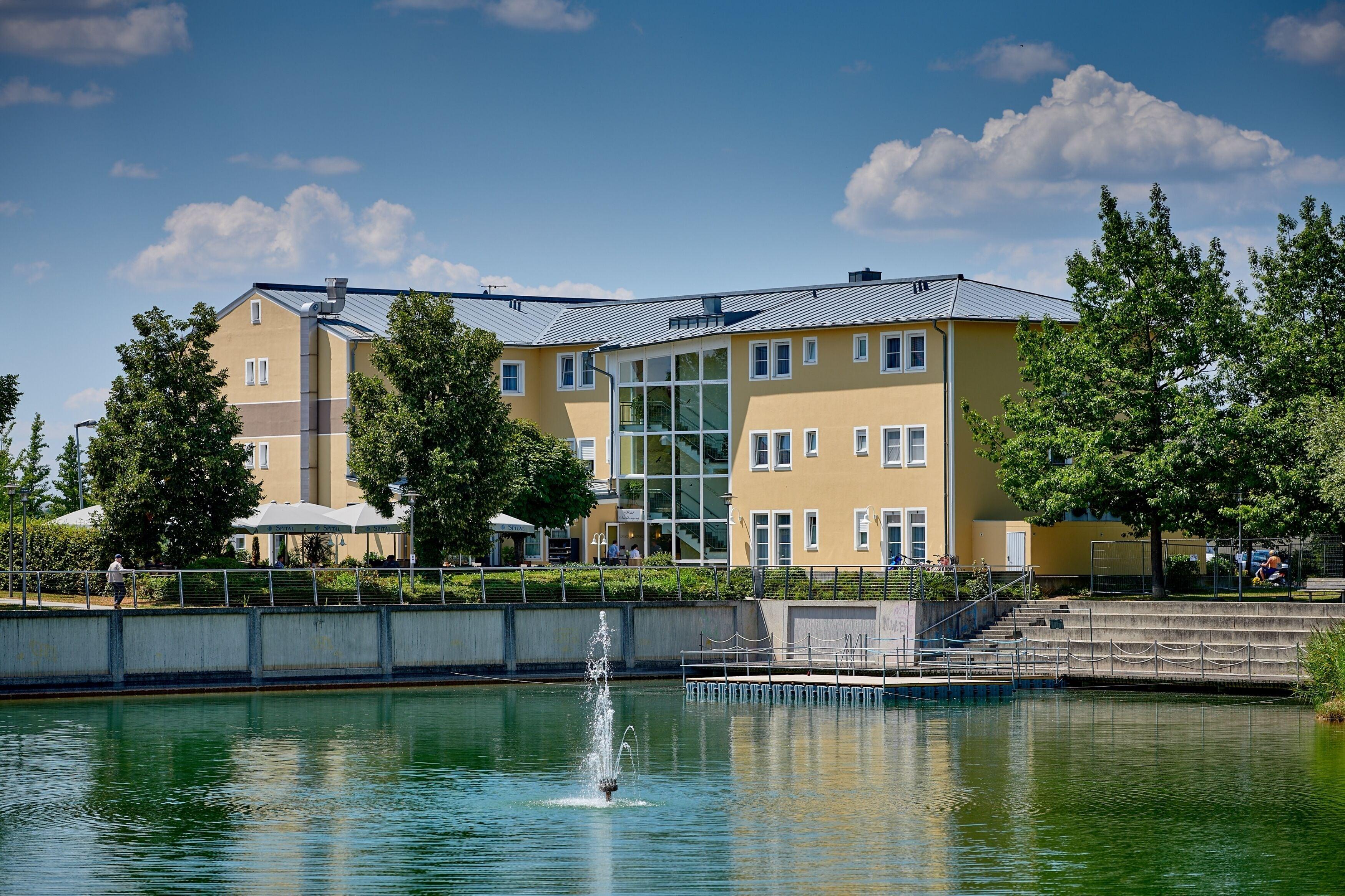 Nähe zur Walhalla: 6 Zentrale Hotels im Vergleich